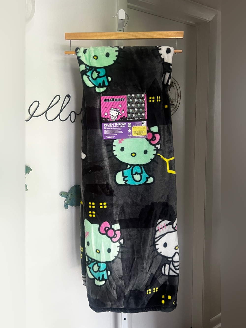 NEW Hello Kitty Frankenstein Mummy Halloween Throw Blanket 50”x70” 2026 VIRAL